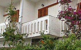 Acropol Apartments